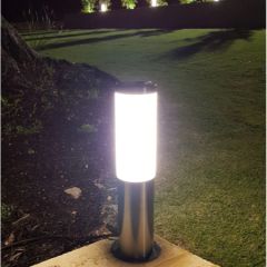 ELLUMIÈRE BOLLARD LIGHT - STAINLESS STEEL
(3W LED, 0.5M CABLE, S/STEEL SPIKE AND BASE)