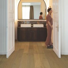 QUICK-STEP 13MM CASCADA ENGINEERED WOOD FLOORING - WHITE CAPPUCCINO OAK EXTRA MATT (2.075 M2 PACK)